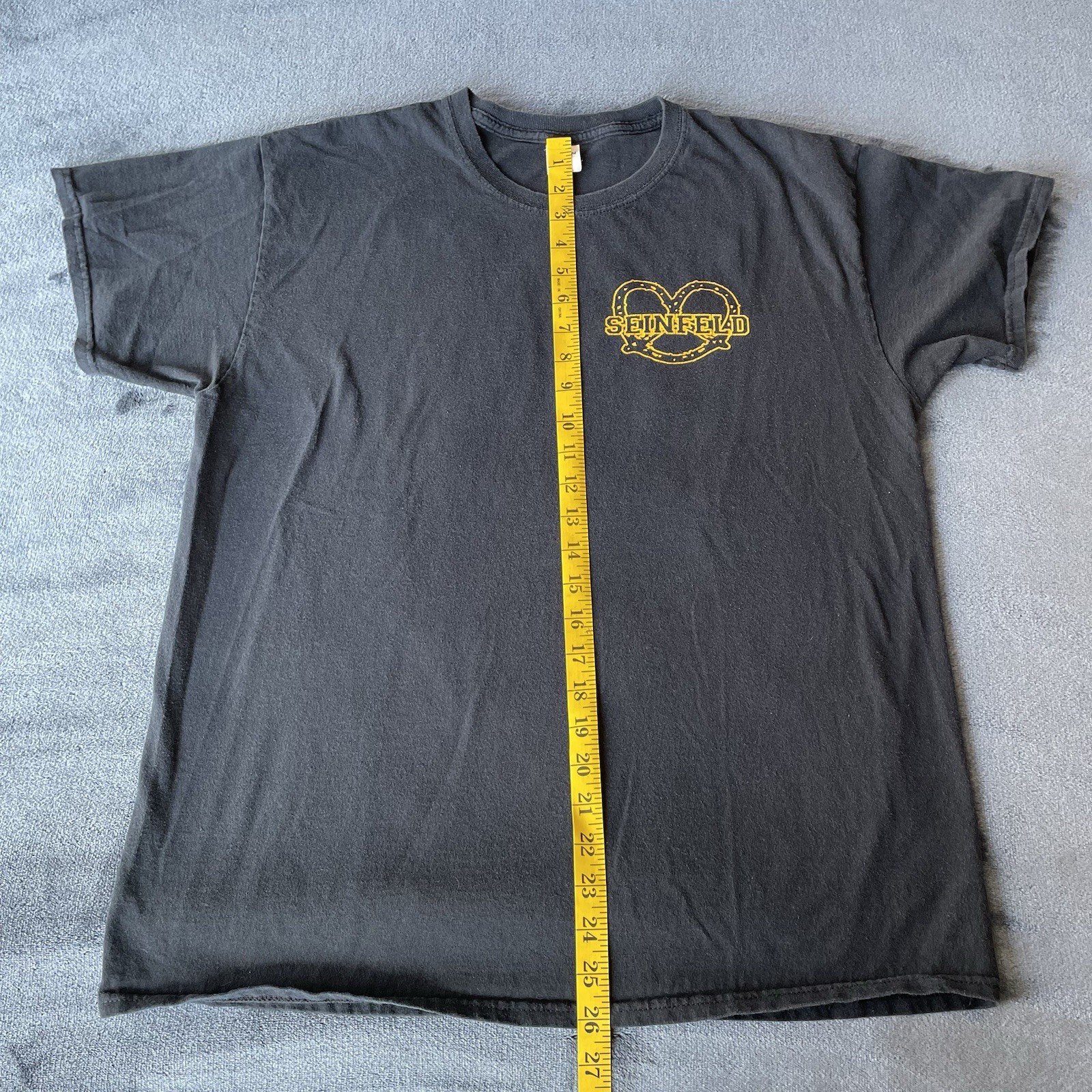 Seinfeld New York Crew Short Sleeve Black Logo T-Shirt Large