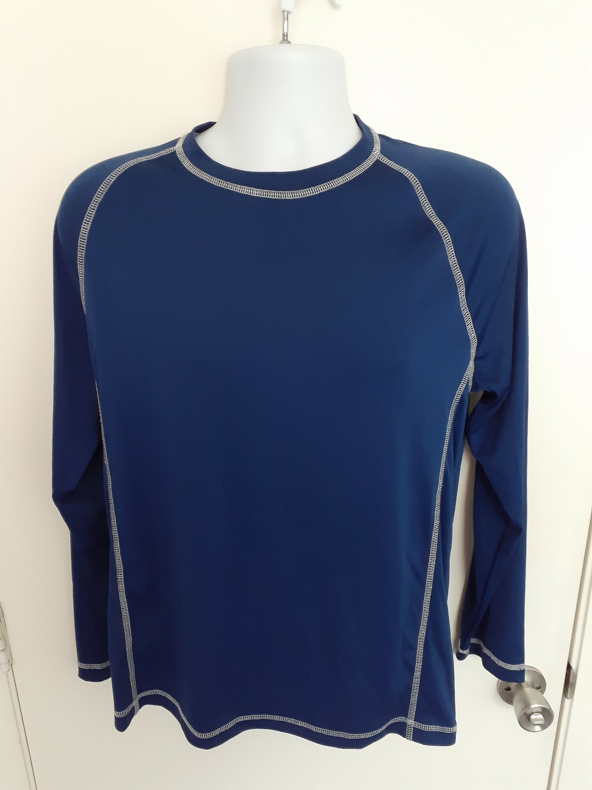 Amazon Essentials Men&rsquo;s Performance Tech Long-Sleeve, Blue, Size Medium, NWOT