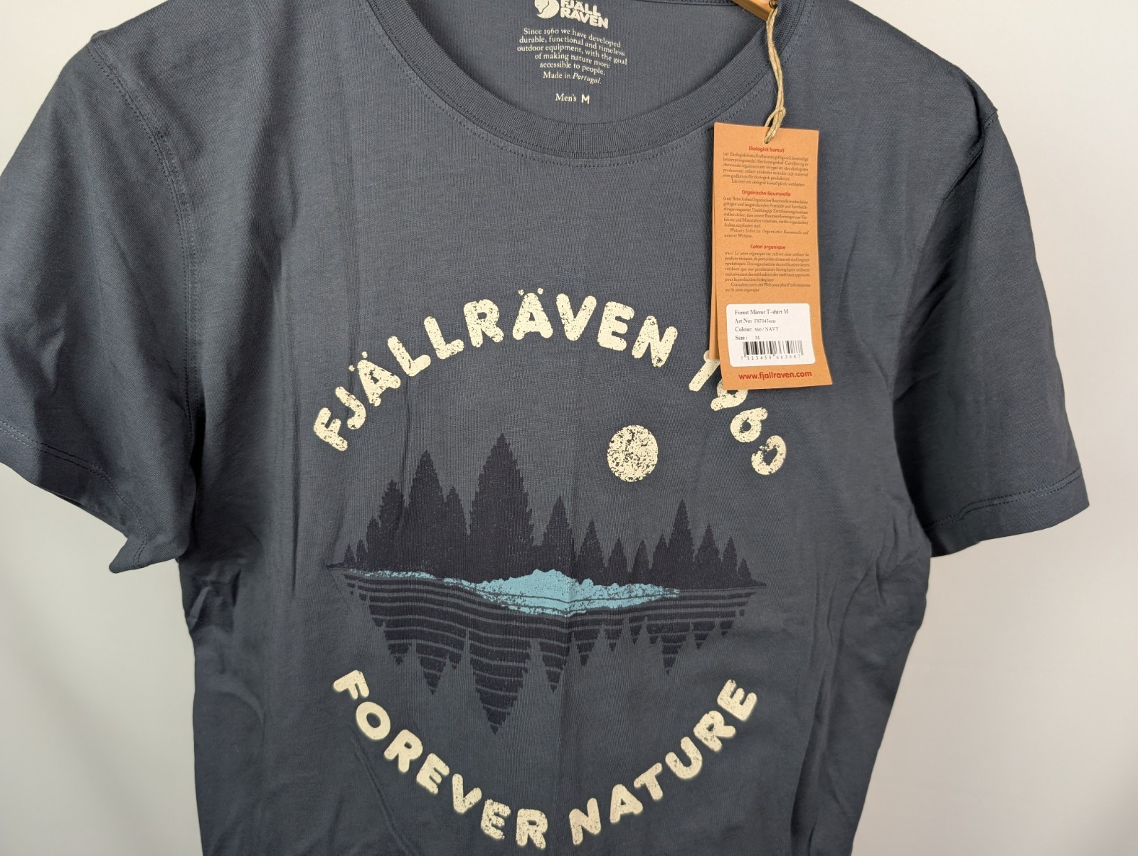 NWT FJALLRAVEN Forest Mirror T-Shirt Sz M Short Sleeve Organic Cotton Sample