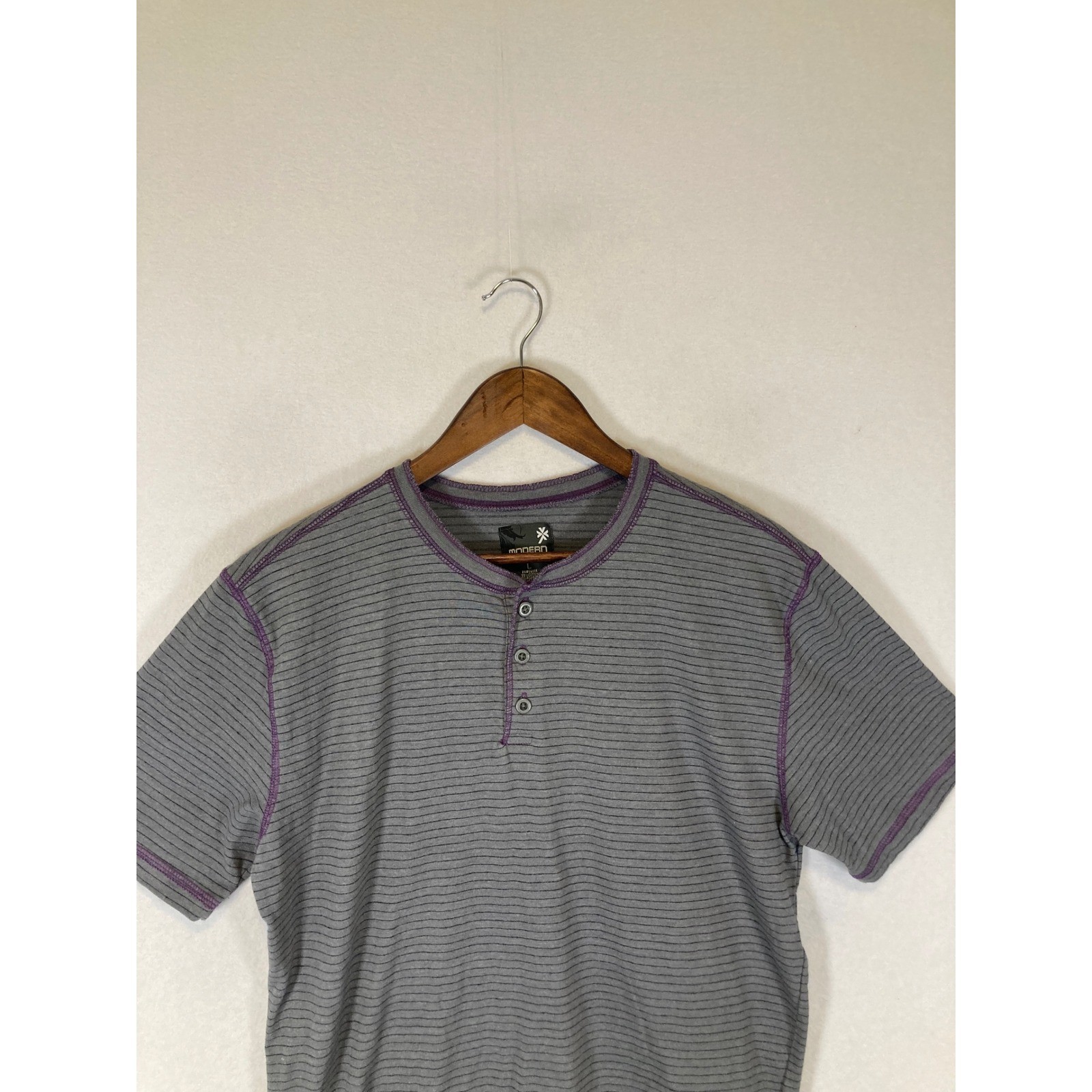 Skater Grunge Modern Culture Men Large Grey Purple Striped Contrast Henley Shirt