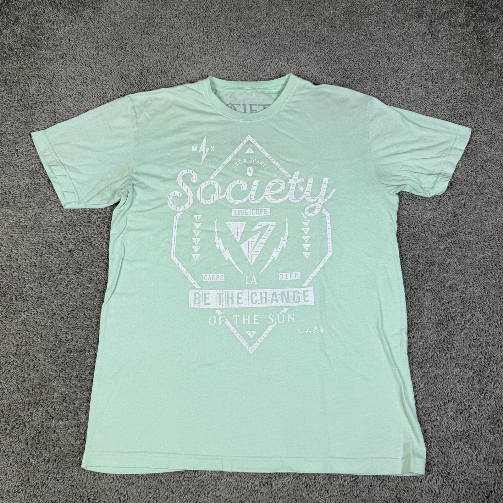 Society Buckle Shirt Mens L Green Be The Change Live Free Graphic Crew Neck