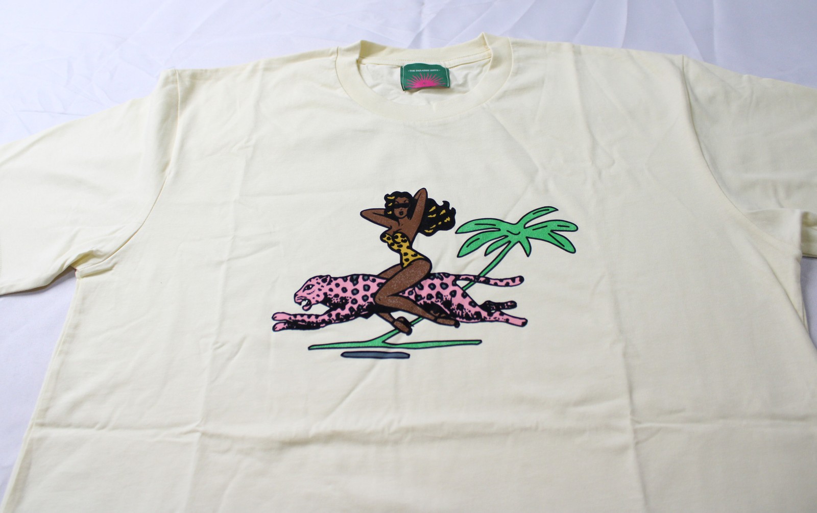 The Paradise Suite x Bobby Joseph Adults&rsquo; Roberts Ave Tee NC3 Cream Size XL NWT