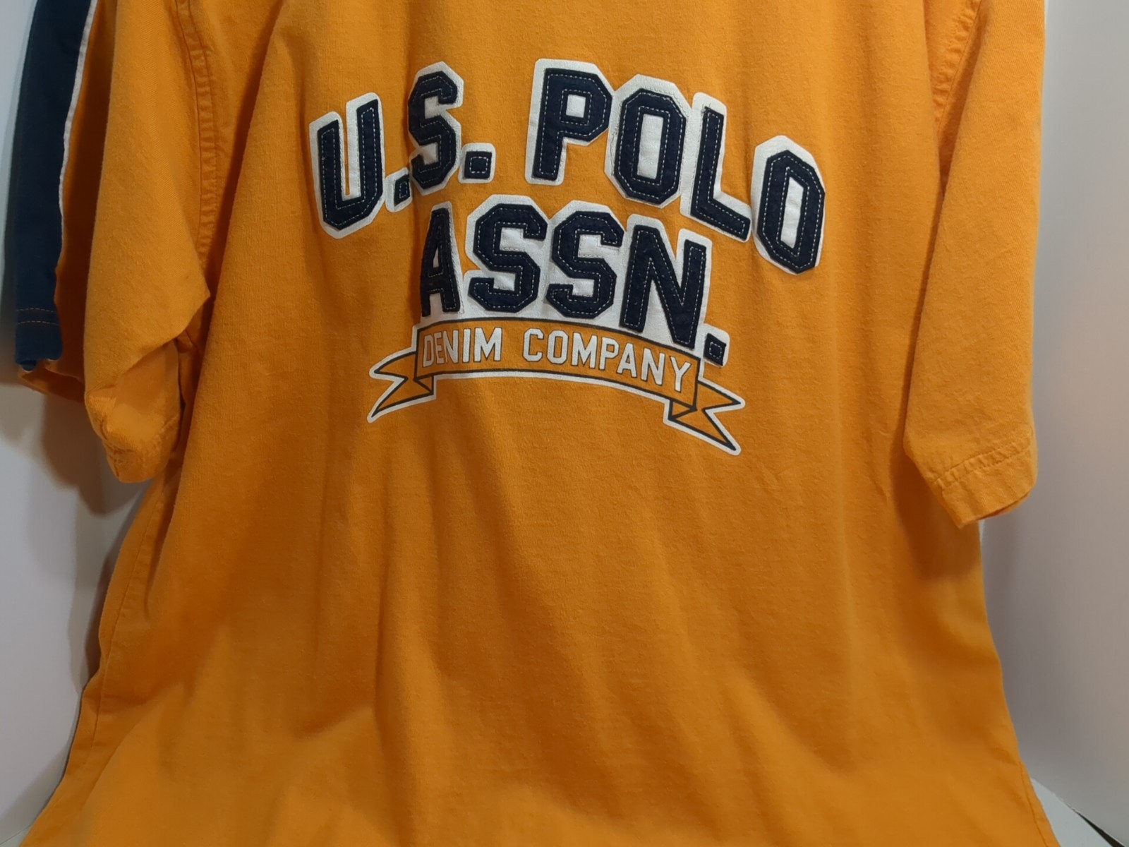 US Polo Assn Men’s Shirt Size Large T Shirt With Logo Pre-owned