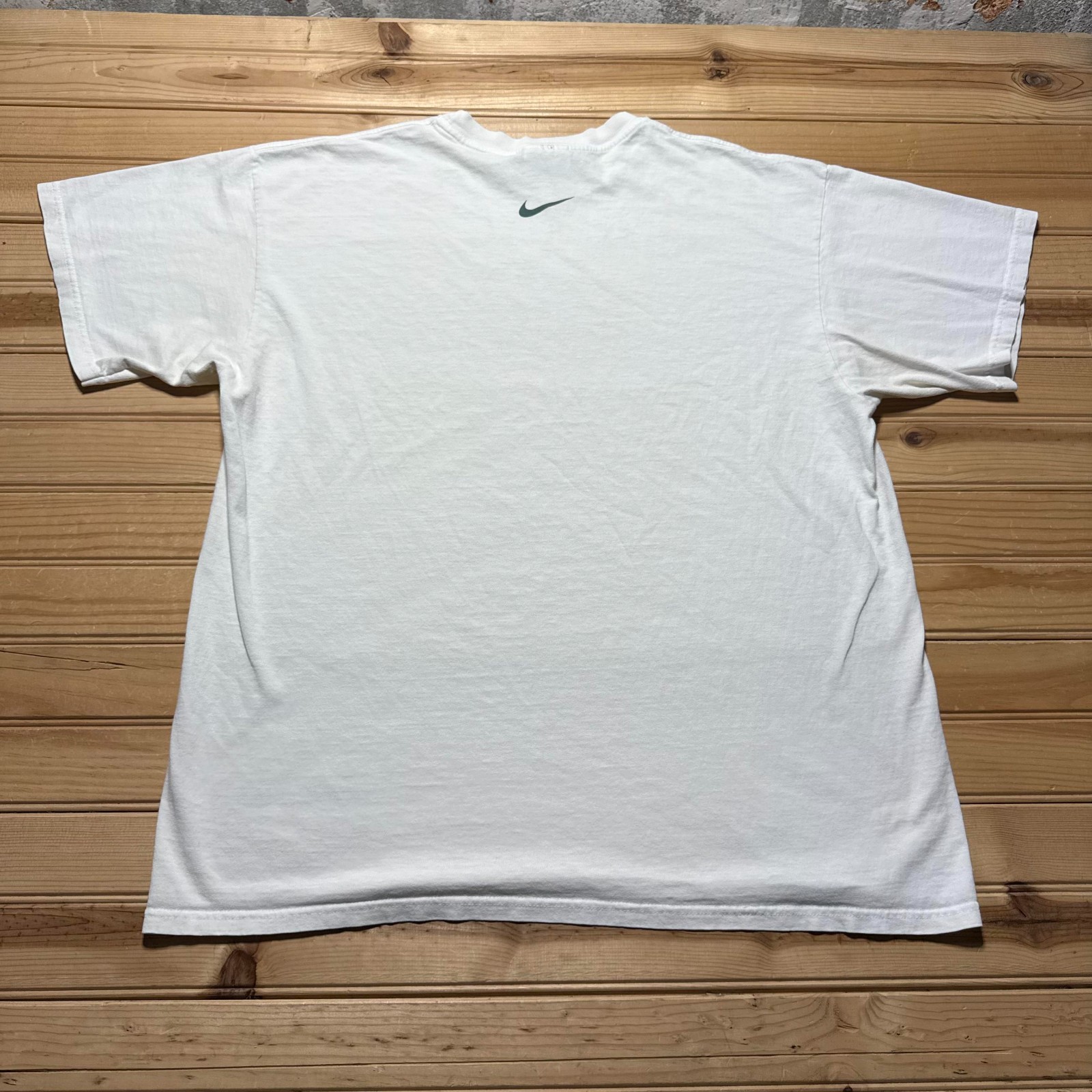 Vintage Y2K Nike Spellout Logo Mini Swoosh Gym Locker Tag Graphic T-Shirt Large