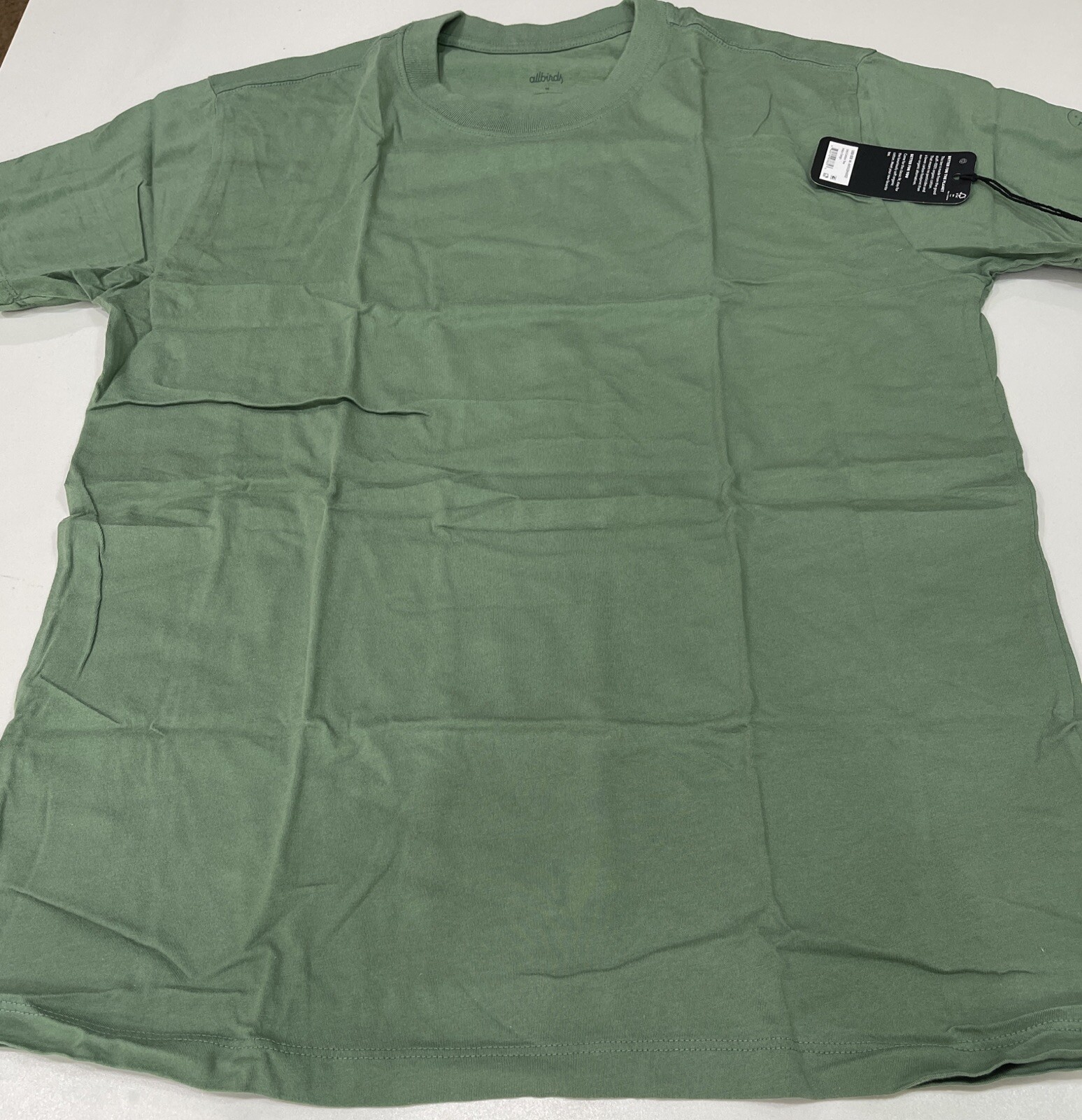 Allbirds- Men&rsquo;s Forest Green Shortsleeve Shirt- Size M