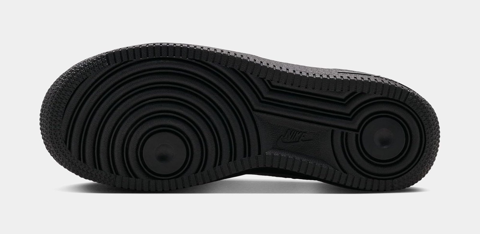 Air Force 1 Low Kids&rsquo; Black Smoke Grey (GS) by Nike – Black/Smoke Grey – 4.5Y