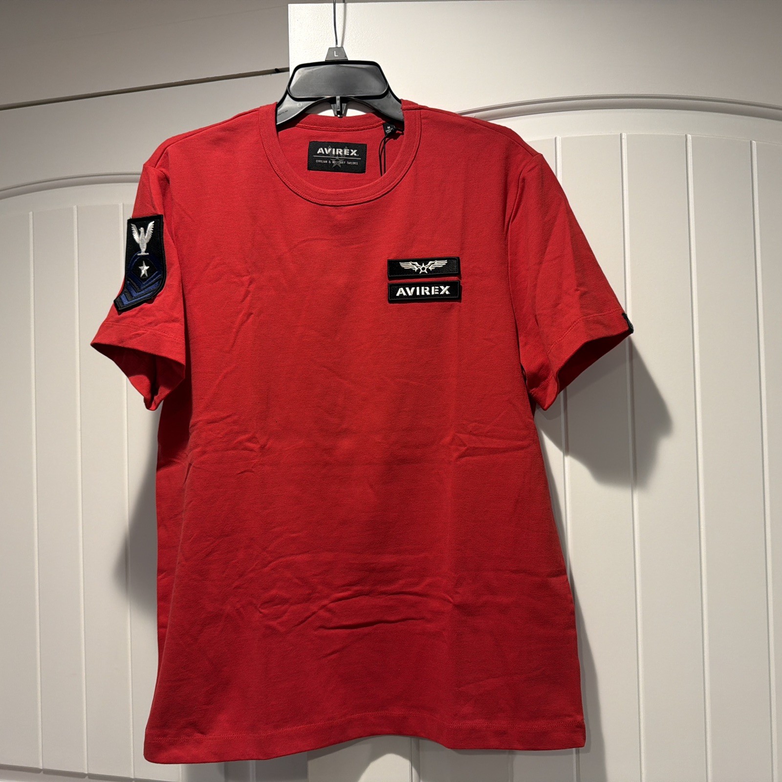 AVIREX Salvage Red Patch Logo Crew Neck T-Shirt NEW Men’s Size Size Medium