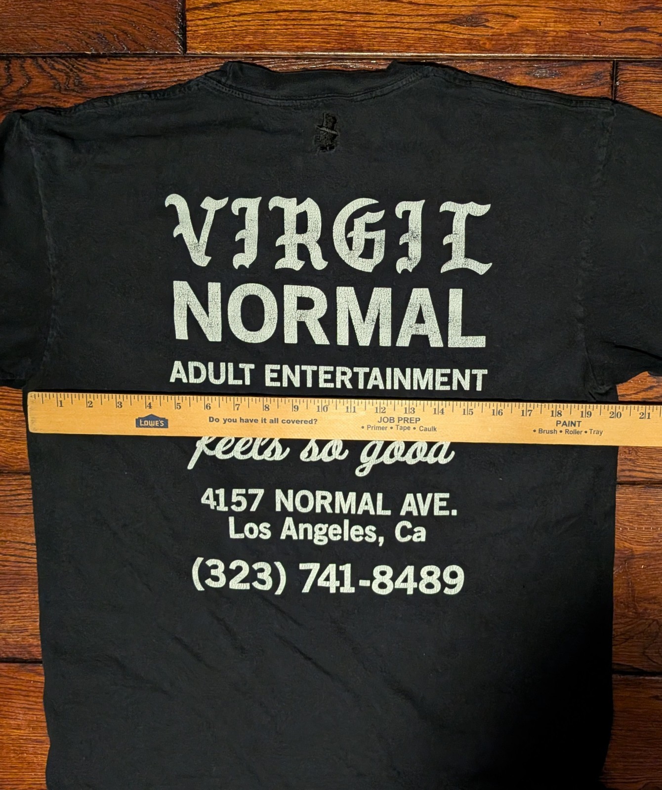 Virgil Normal Adult Entertainment T-Shirt in Black Store Logo Men&rsquo;s Size Medium