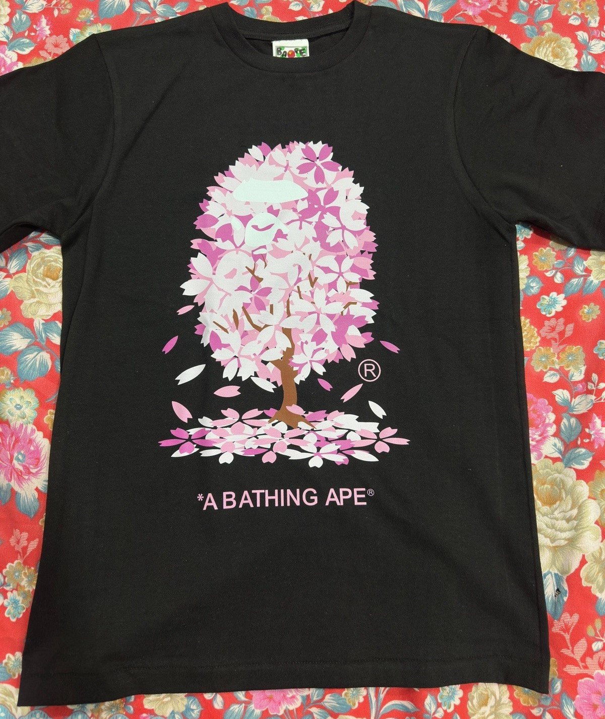 A Bathing Ape Black Sakura Tree Graphic Men&rsquo;s T-Shirt