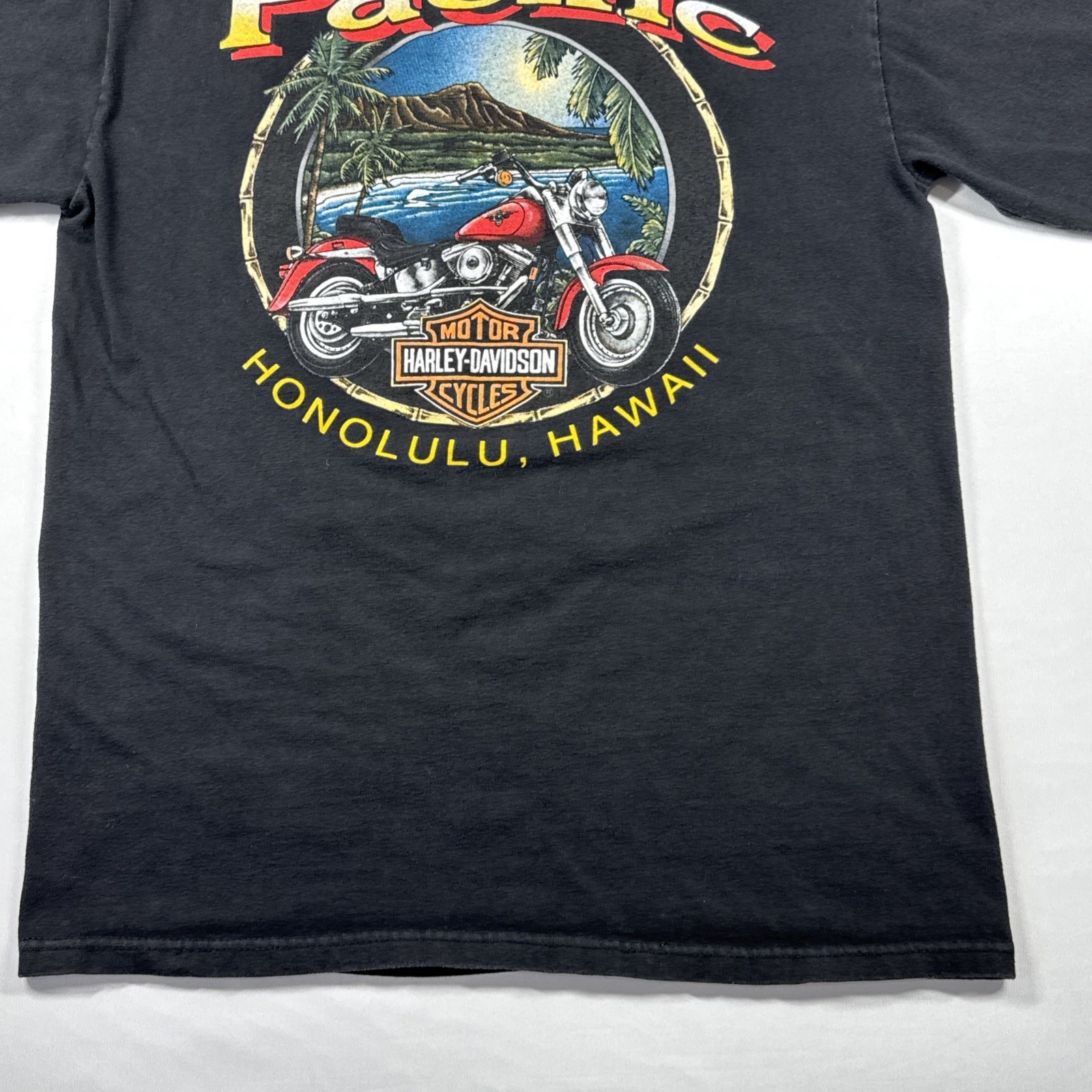 Vintage Harley Davidson 1996 Pacific Honolulu Long Sleeve T-Shirt Eagle Flag M