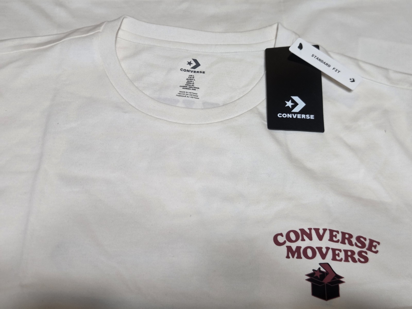 NWT Converse Men&rsquo;s Beige Graphic Print Shortsleeve T-Shirt