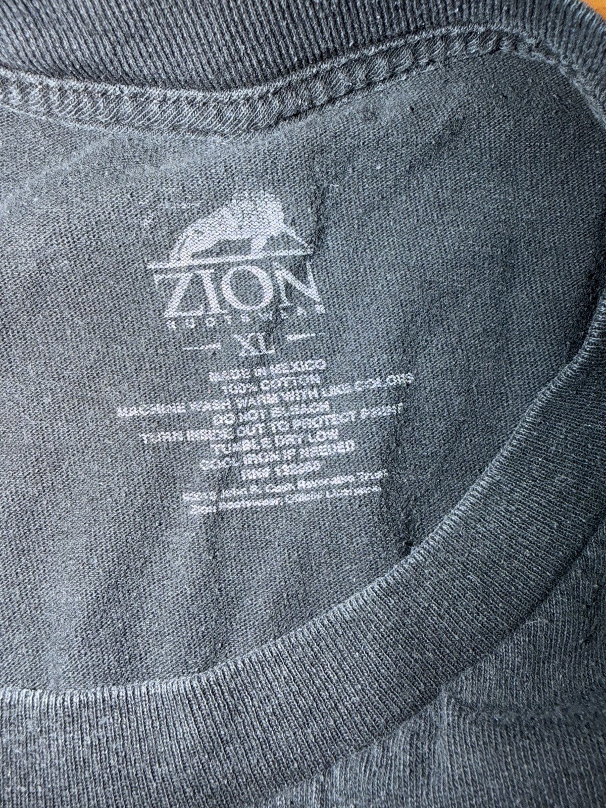 Johnny Cash Outlaw Music Country Black Graphic Concert T-Shirt Zion Size XL