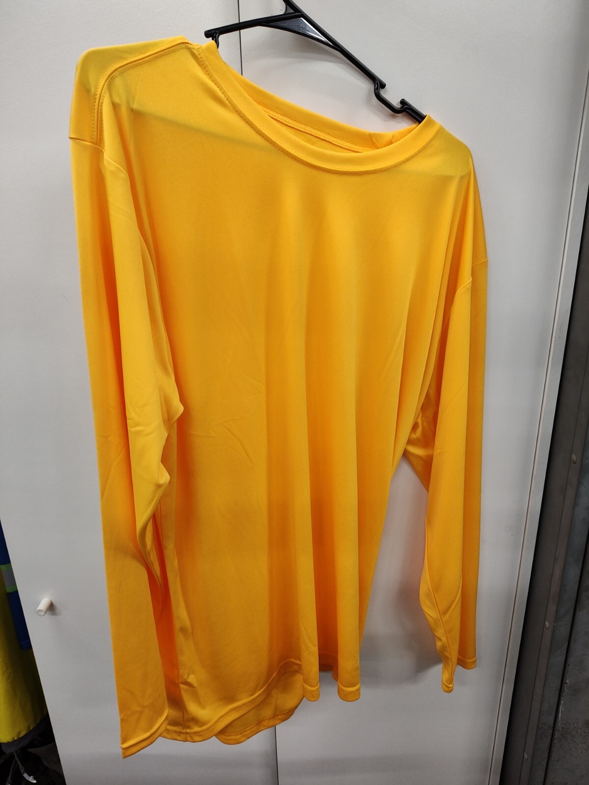 Men&rsquo;s Epic Sports Epic Cool Long Sleeve 100% Polyester Athletic Gold T-Shirt XL