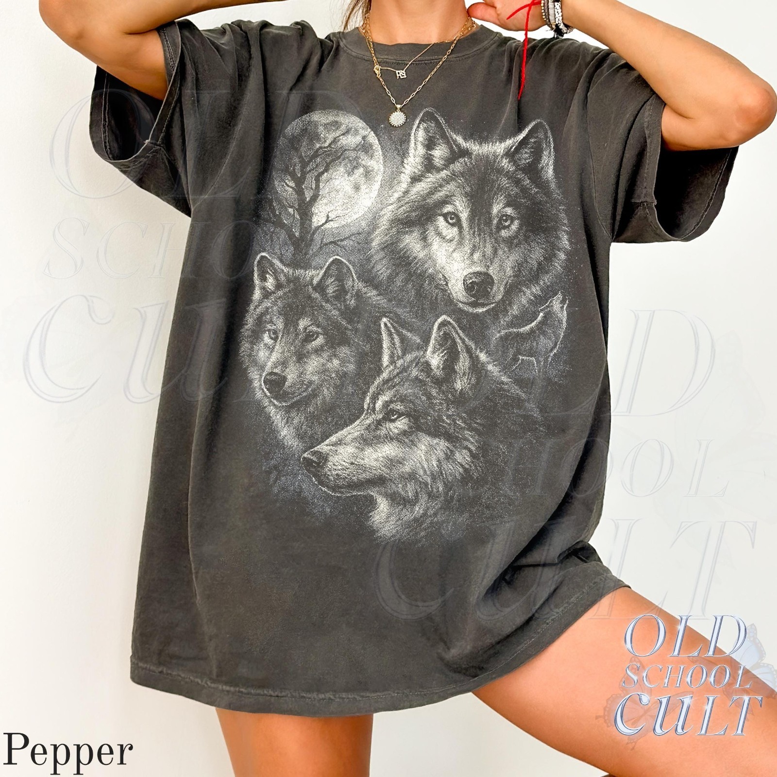 Vintage 90s Wolf Graphic T-Shirt Retro Grunge Howling Wolf Moon Gothic Tee