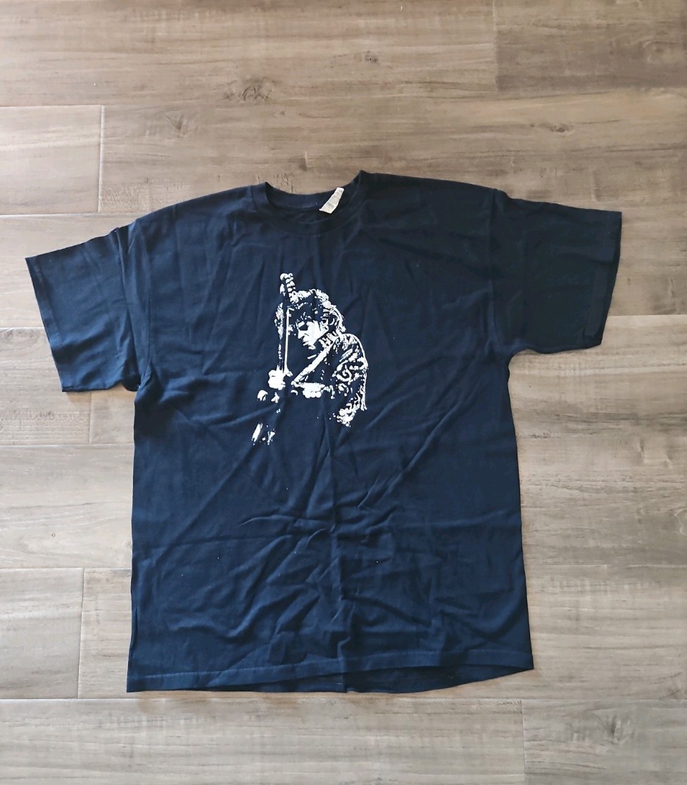 Men&rsquo;s Short Sleeve XL Prince Playing Guitar T-Shirt