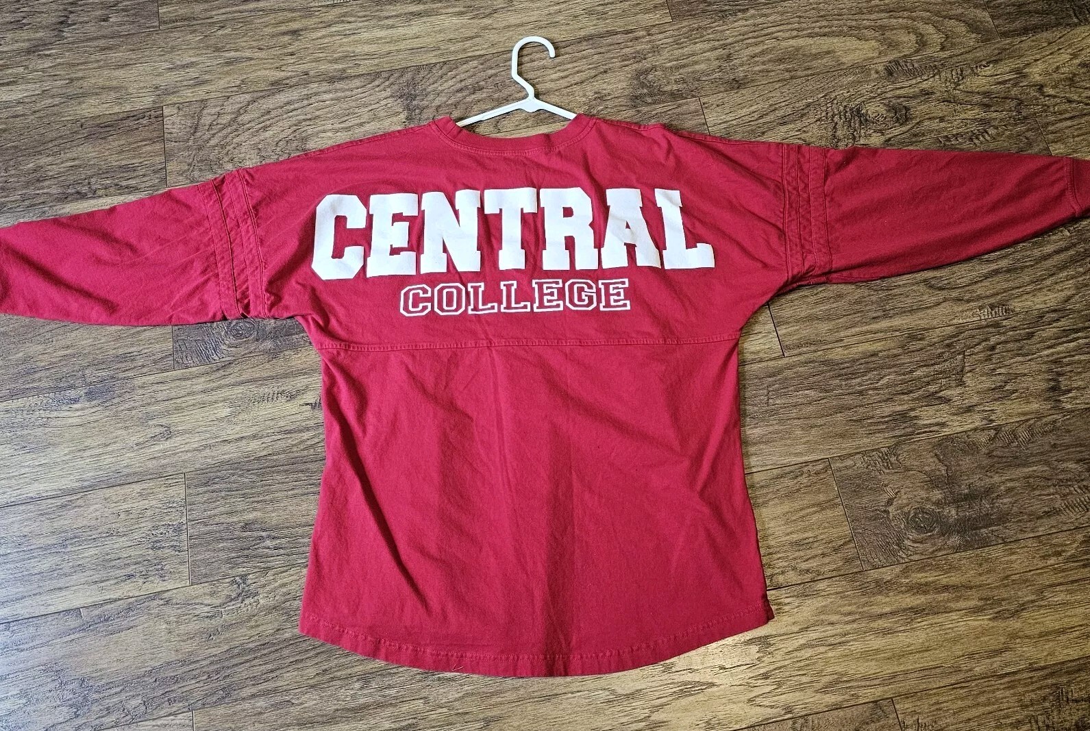 Central Collage Iowa T-Shirt Size M