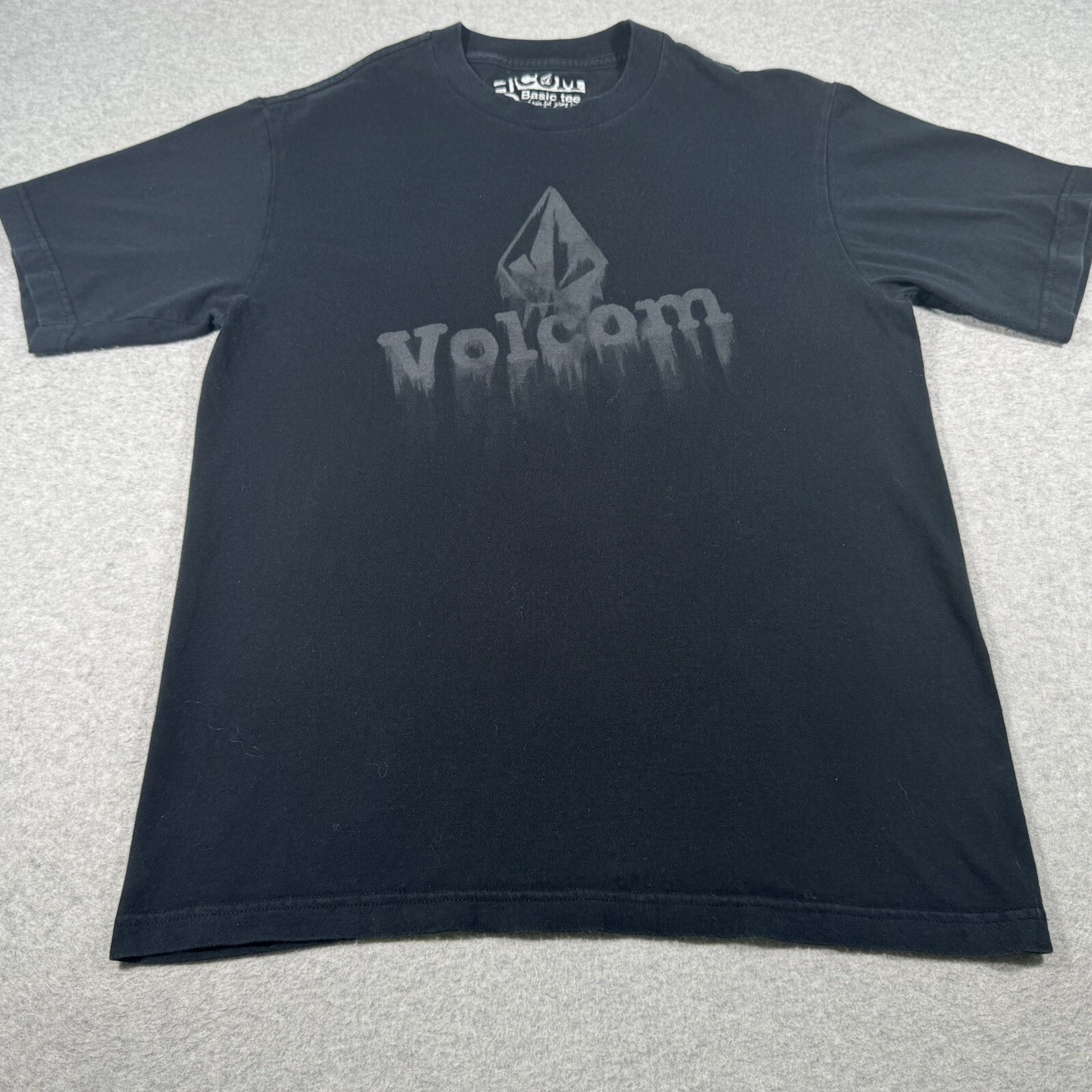 Volcom Shirt Adult Medium Black Streetwear Outerweare Surf Skateboard Outdoors