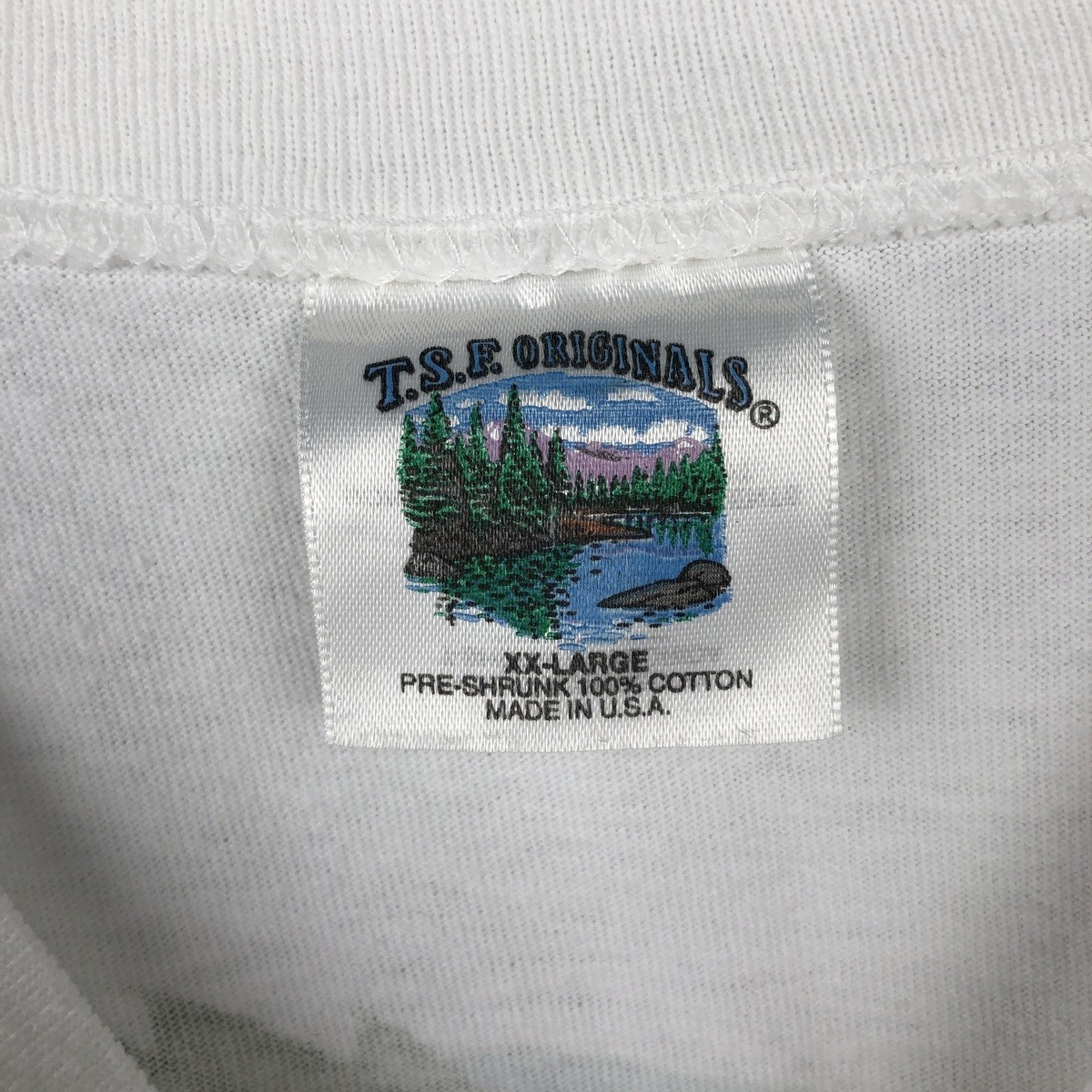 Used 90&rsquo;S TSFORIGINALS fish print animal t-shirt made in USA men&rsquo;s size XXL …