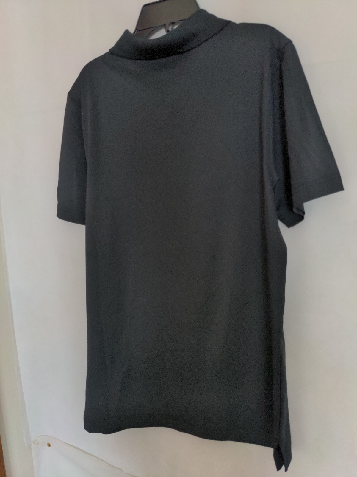 Men&rsquo;s collared shirt size small wicks moisture brand champion NWT color ebony