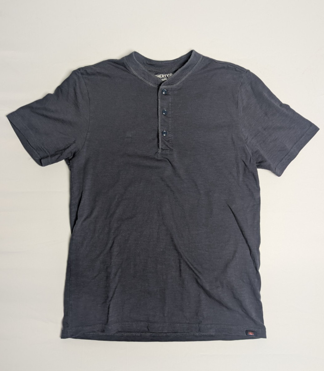 Faherty Henley Shirt Mens Size Large Sunwashed Short Sleeve Organic Cotton Blue