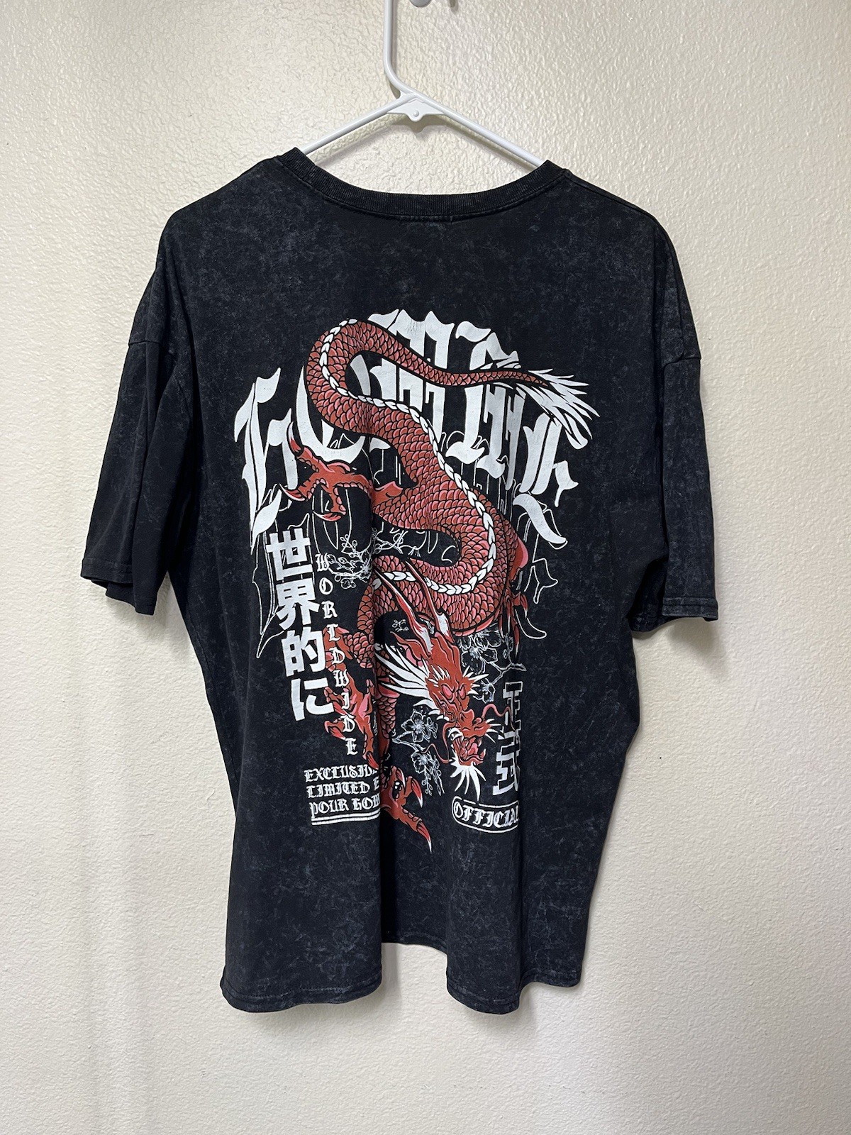 Pre-Owned Boohoo MAN Acid Wash Dragon Graphic T-Shirt, Size M