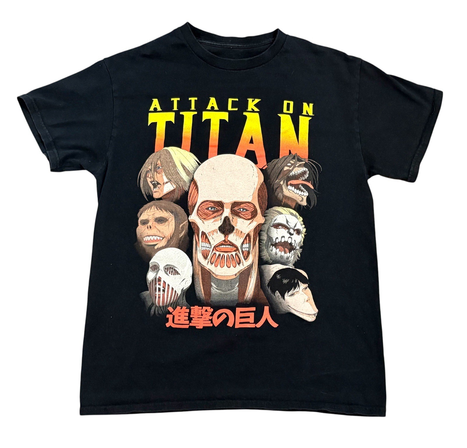 Crunchyroll Attack On Titan Men&rsquo;s T-shirt Size S/M Anime Horror Sci Fi Art Manga