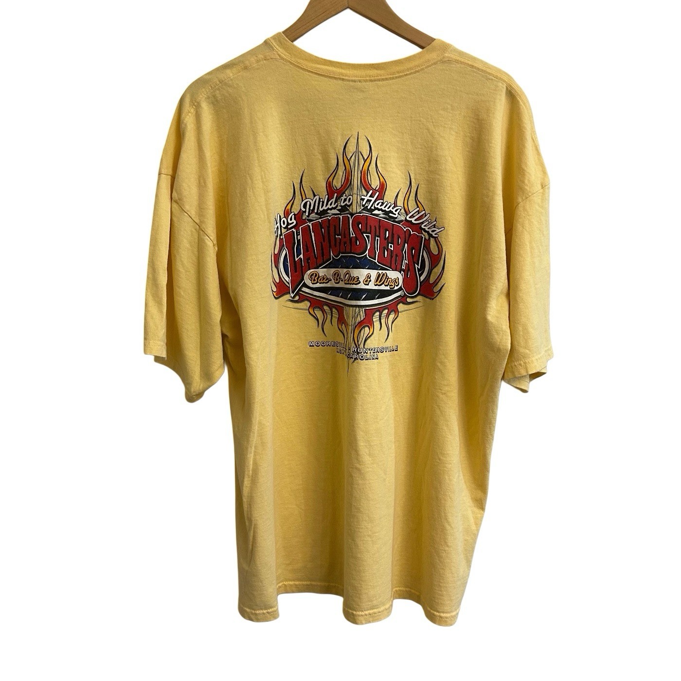 Men’s Cotton T-shirt 2XL Graphic Print Hog Mild To Hawg Wild Bar-B-Que Flames NC