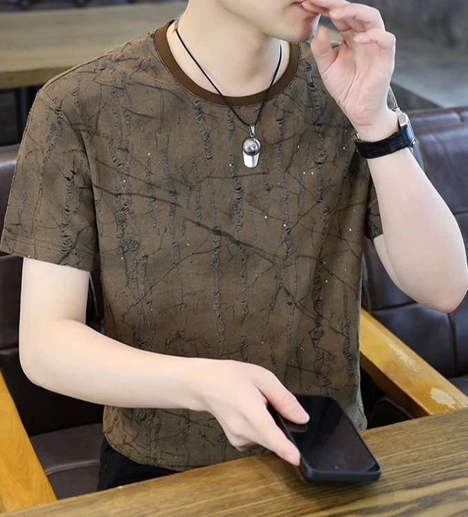 Men&rsquo;s Trendy Ripped Sequins Graphic T-Shirt Casual Distressed Short Sleeve Top