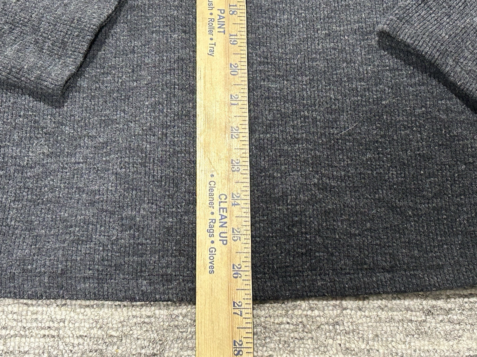GUESS T Shirt Mens Medium Thermal Henley Solid Gray Cotton Poly Blend Waffle