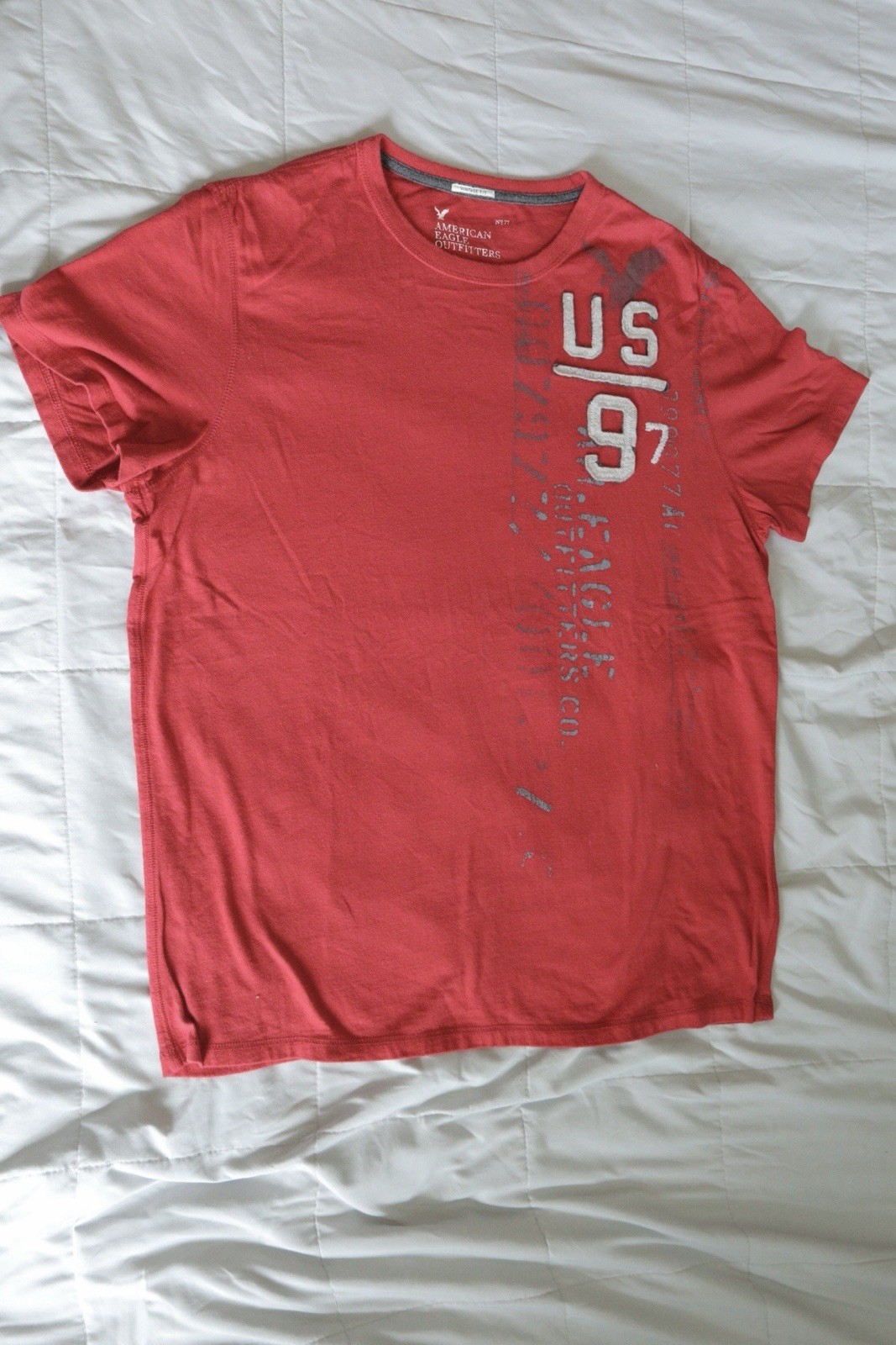 American Eagle Men’s Red Graphic Tee XL Crew Neck Short Sleeve T-Shirt