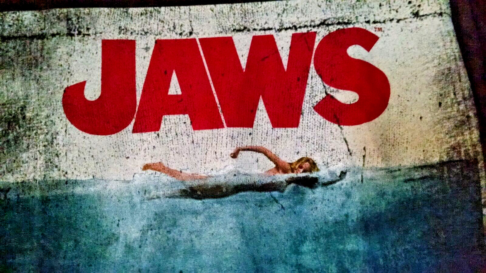 JAWS TEE SHIRT NEW SHORT SLEEVE COTTON L LARGE NWOT MOTION PICTURE MACHINE WASH*