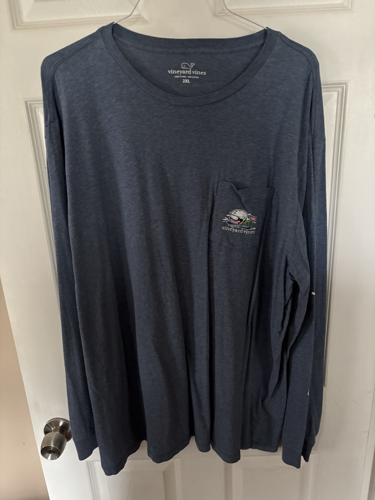 Vinyard Vines Long Sleeve with pocket Navy Blue Whale XXL