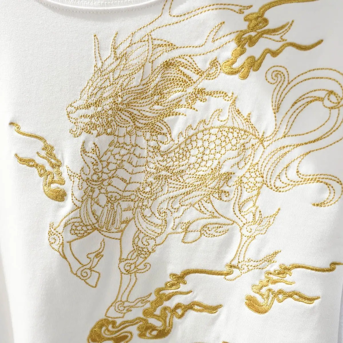 Men&rsquo;s Luxury Golden Dragon Embroidery T-Shirt Casual Fashion Slim Fit Tee Top
