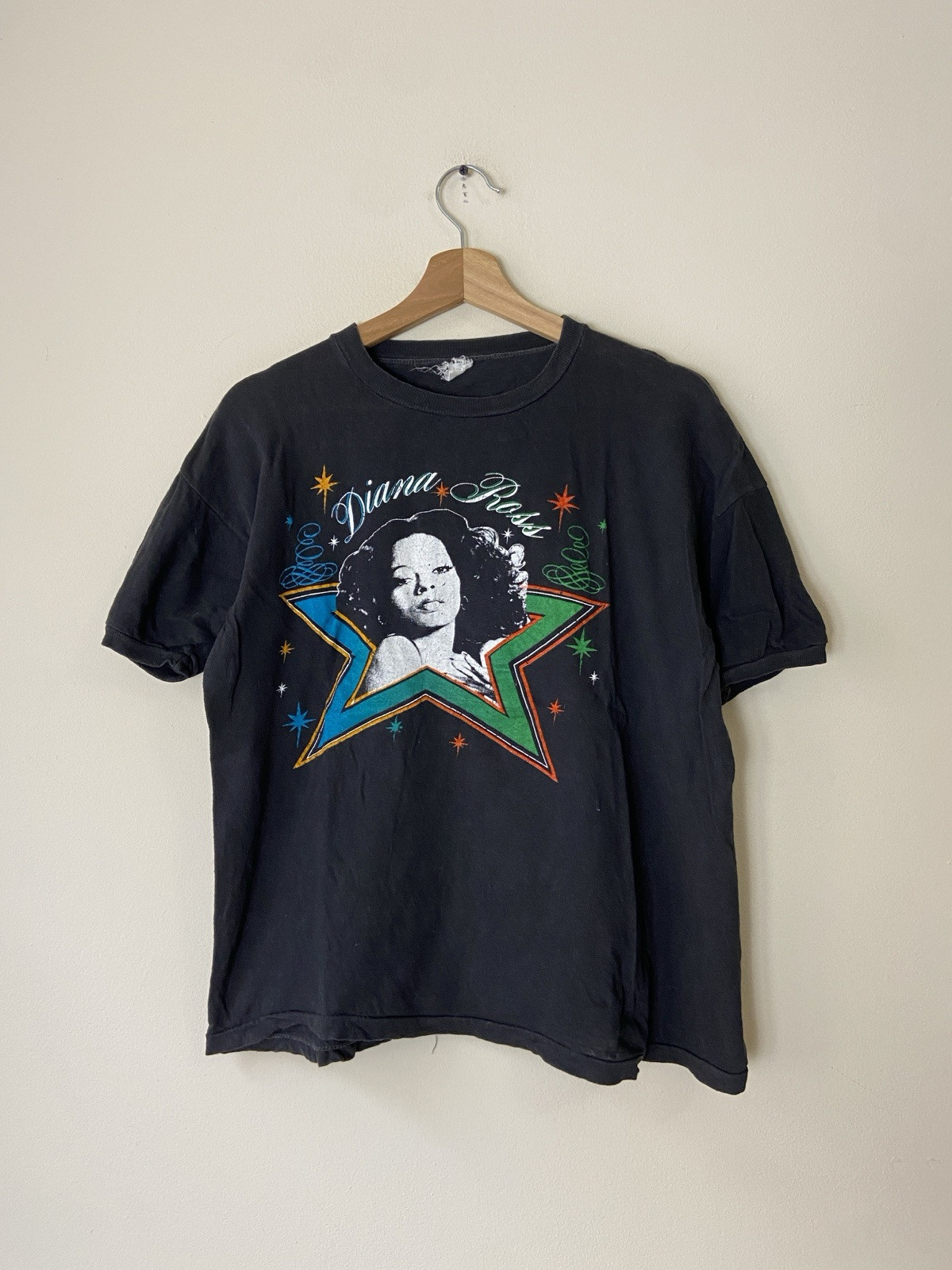 Vintage 80&rsquo;s Diana Ross RARE Concert Tour Star Graphic Black tee shirt – S/M
