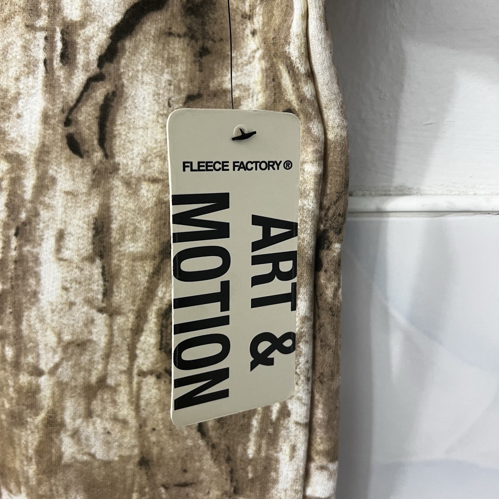 Art & Motion Retro Camo Tree Bark Fleece T-Shirt Men’s Size Medium Streetwear