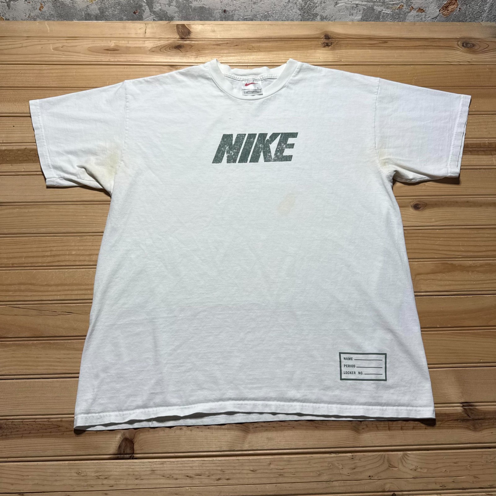 Vintage Y2K Nike Spellout Logo Mini Swoosh Gym Locker Tag Graphic T-Shirt Large