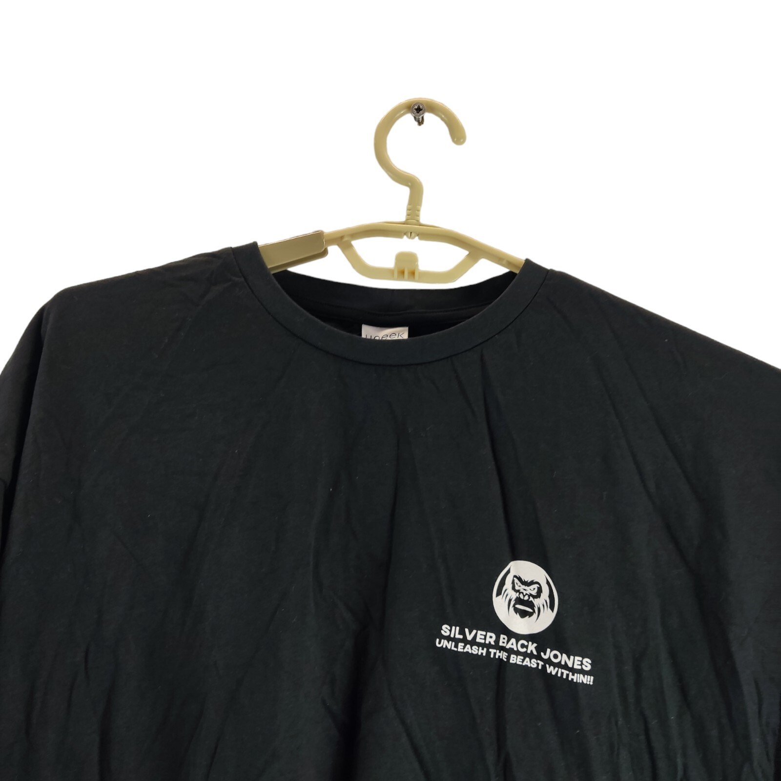 uneek mens t-shirt black crew neck short large print at the back size 2xl