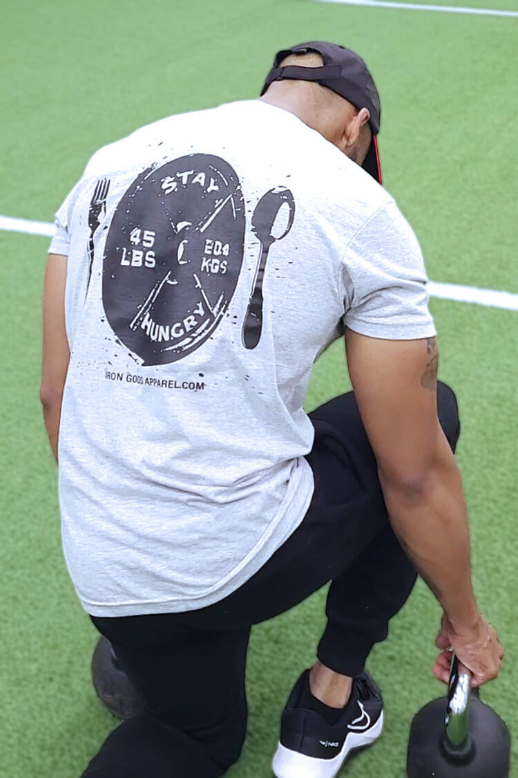 Iron Gods Stay Hungry T-Shirt Gym Shirt Men&rsquo;s Pump Cover Workout Tee Gym Outfit