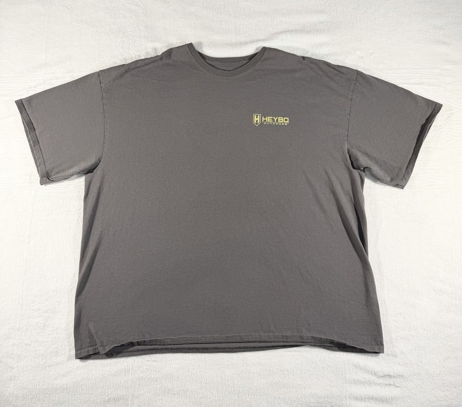 Heybo Outdoors Men’s Gray Buck Skull Graphic Print Logo Short Sleeve Tee, 3XL