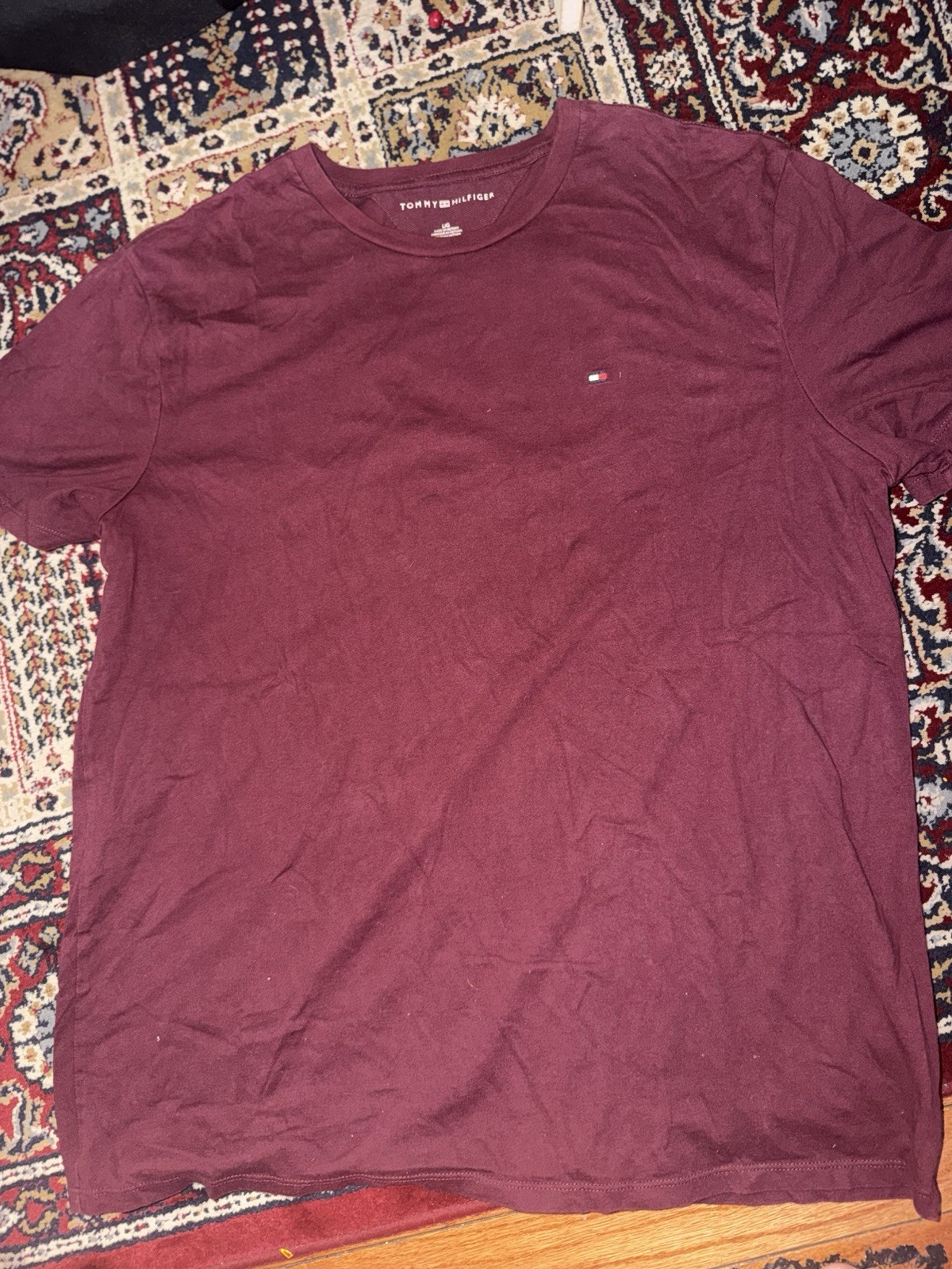 Tommy Hilfiger Men&rsquo;s Burgundy Solid Logo Crew Neck Short Sleeve T-Shirt L