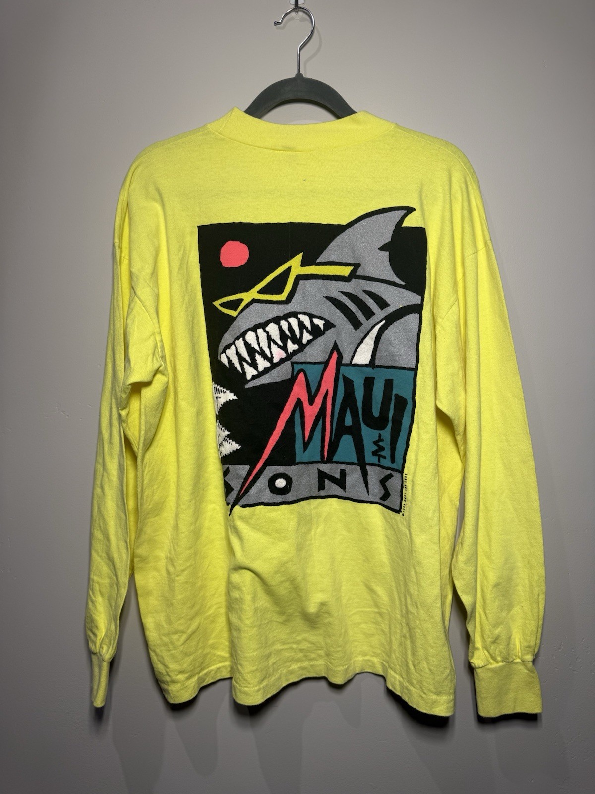 Vintage MAUI AND SONS Men’s Neon Shark Long Sleeve Made in USA T-Shirt Size XL
