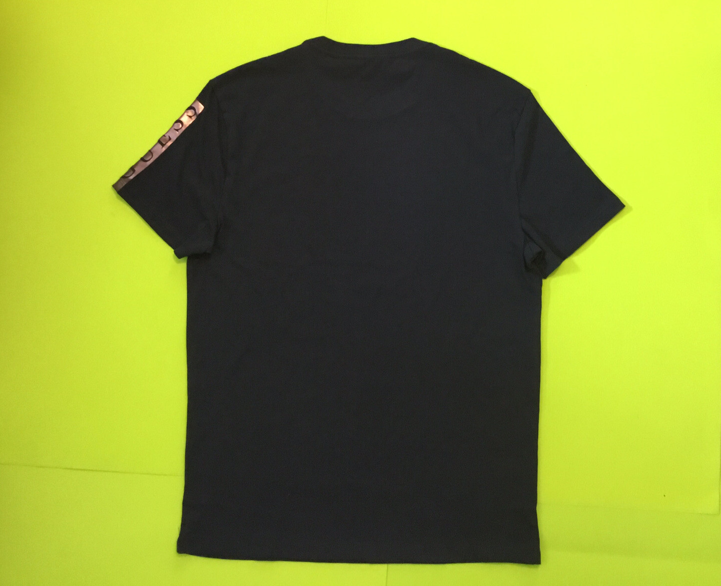 GUESS Los Angeles Men’s Short Sleeve T-Shirt Size LARGE Blue w/Dark Silver NEW