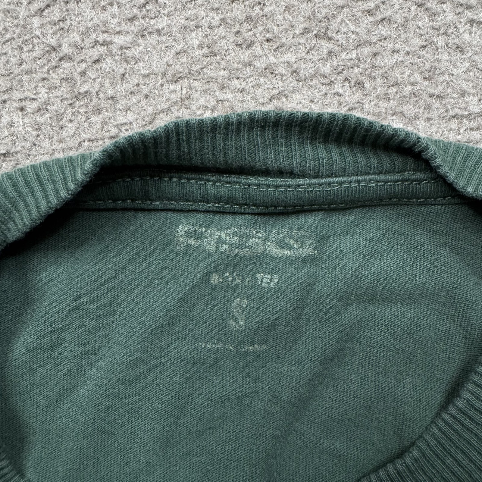 RSQ T Shirt Men&rsquo;s Size S Green Boxy Cropped Tee Crew Neck Short Sleeve Casual