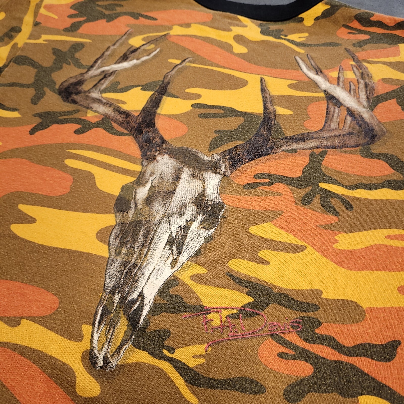 FH Davis Outdoors Buck Skull Camo Ringer Large Deer Hunting Rack Mount