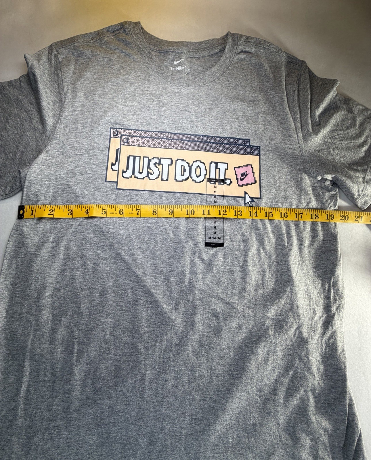New Nike Just Do It Graphic T Shirt Mens Size Medium Gray Pixel Logo