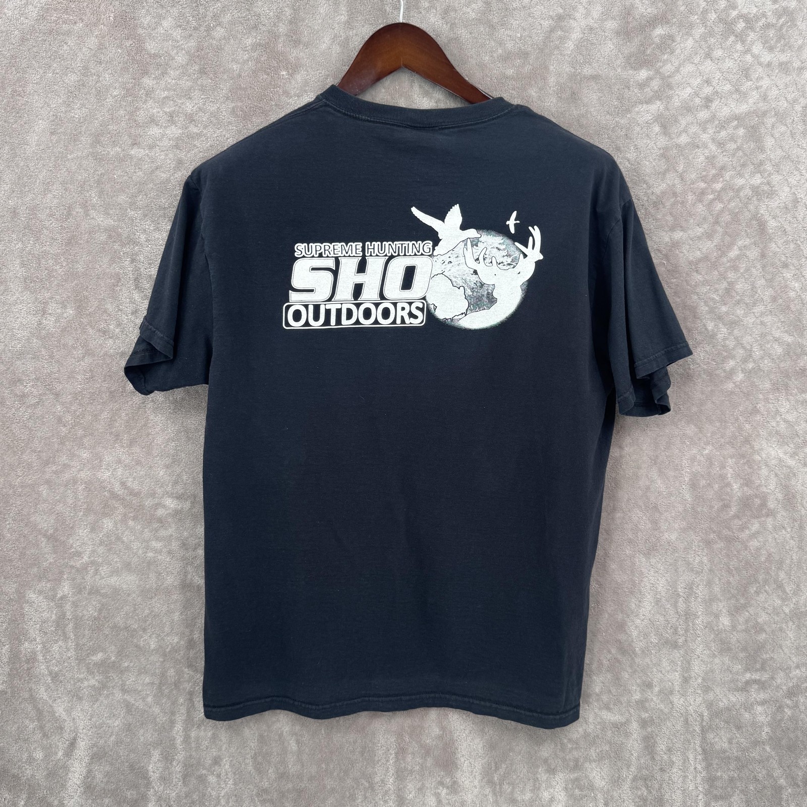SHO Outdoors Shirt Mens Large Black Hunting Deer Graphic Tee Fruit Of The Loom