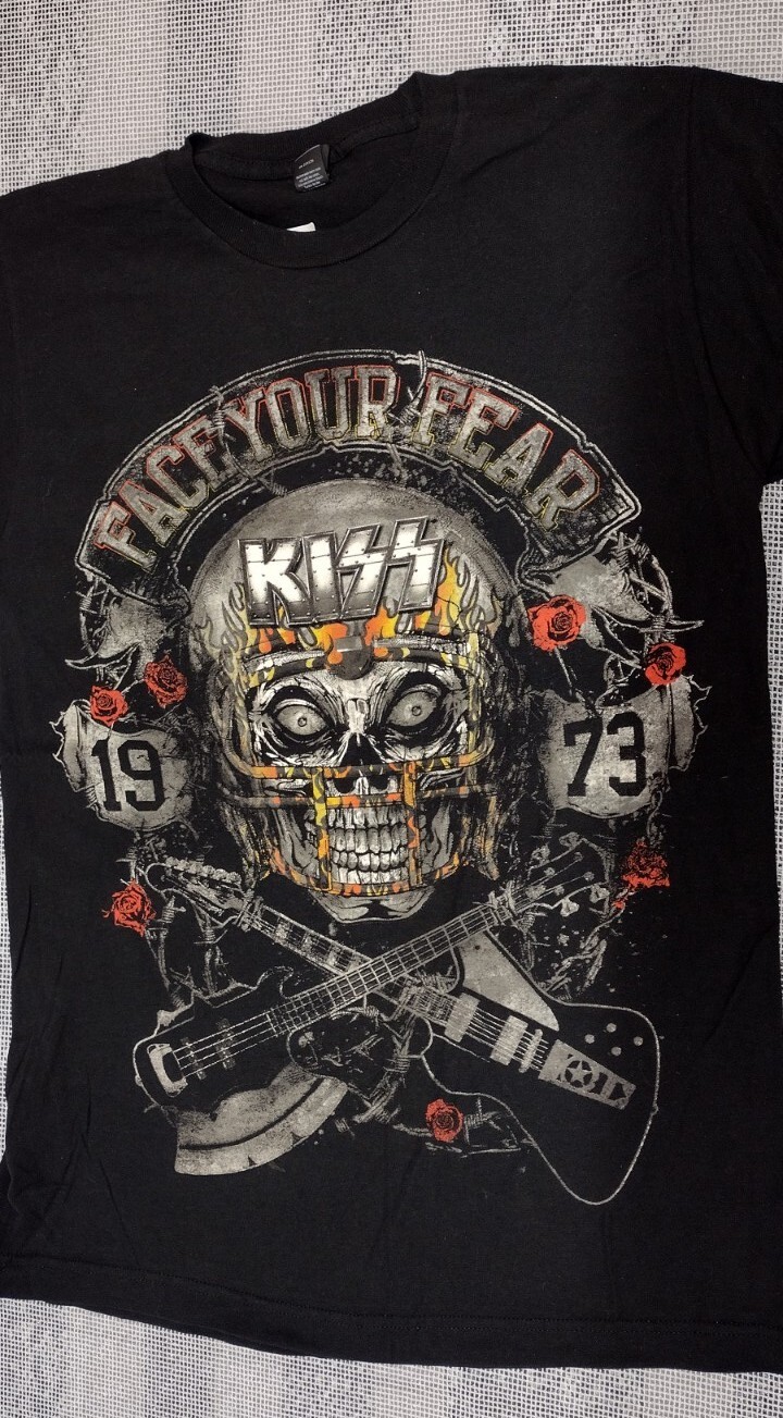 1973 T-shirt Black Skull Twink Fit Small – Women&rsquo;s Medium