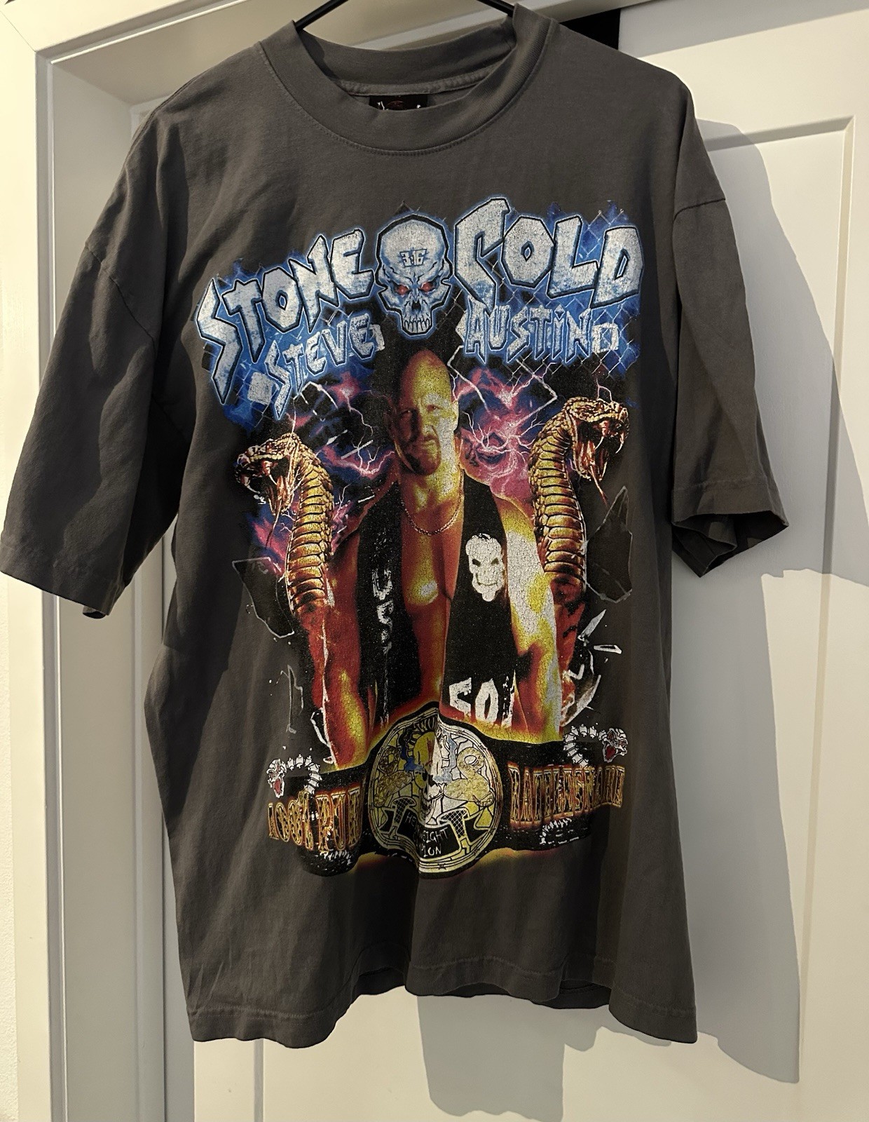 DBRUZE Stone Cold Steve Austin tee size Large PREOWNED WWF WWE