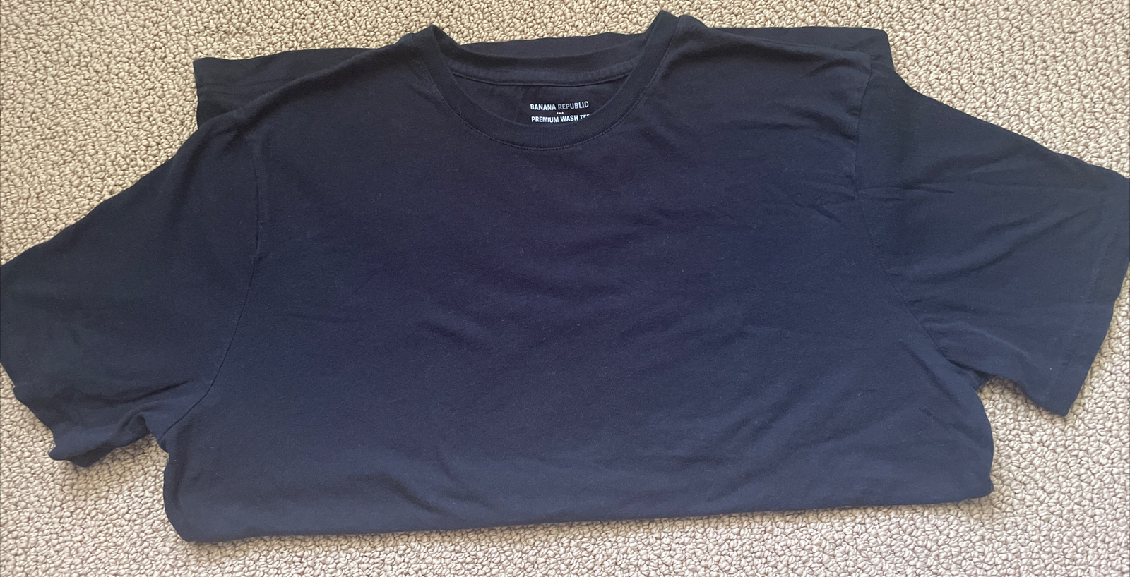 3 Banana Republic Men&rsquo;s Premium Wash Crew Neck T-Shirts, MED, 2 Black & 1 Yellow