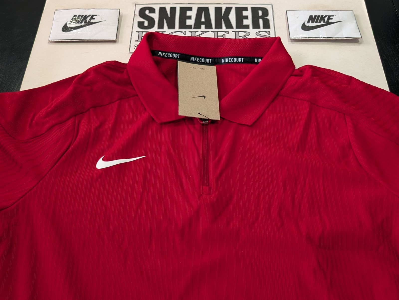 Nike Court Men&rsquo;s Dri-FIT ADV Textured Tennis Polo – HQ0792 687 – Red – Size: M
